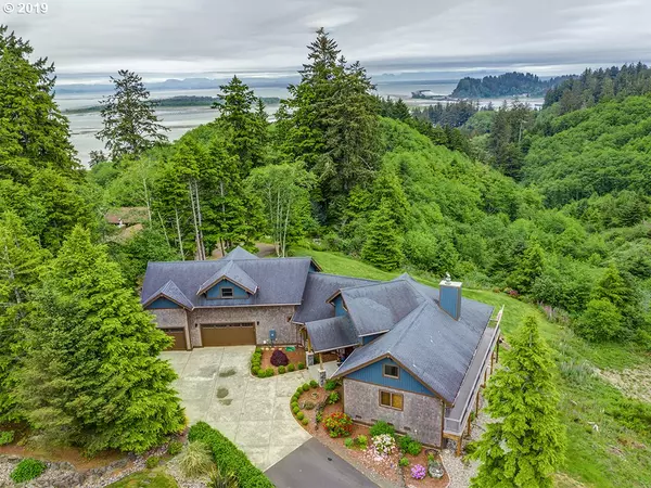 3018 LIGHTHOUSE KEEPERS RD, Ilwaco, WA 98624