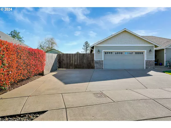 Albany, OR 97321,4911 NE Terri LN