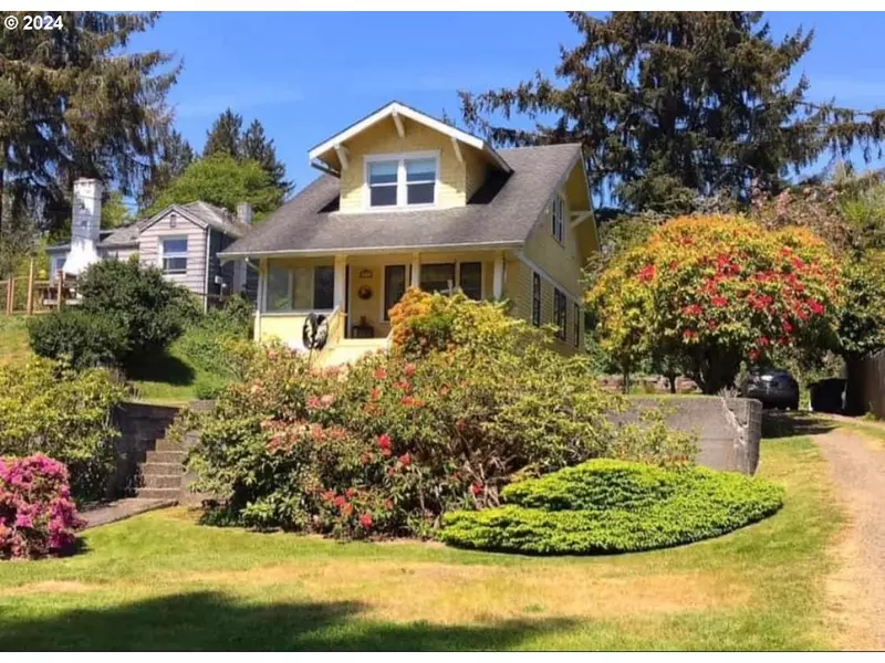 634 MCCLURE AVE, Astoria, OR 97103