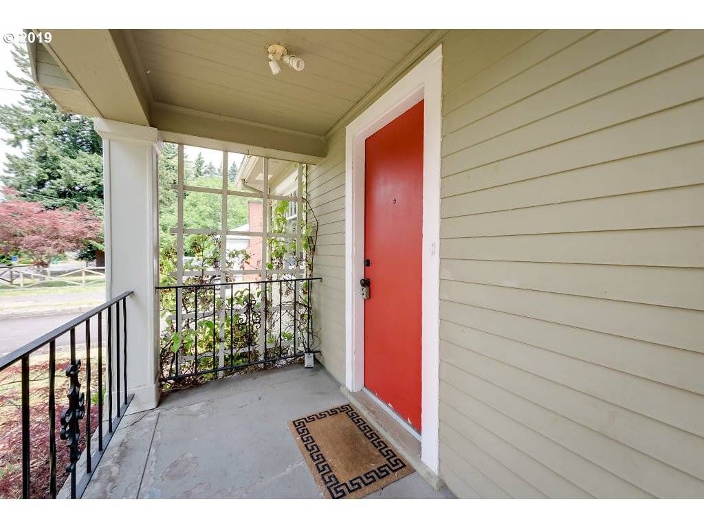 Portland, OR 97236,3512 SE 160TH AVE