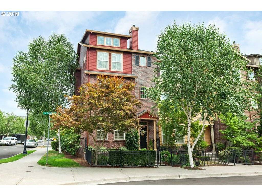 888 NE CADEN AVE, Hillsboro, OR 97124