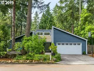 Lake Oswego, OR 97035,4960 CENTERWOOD ST