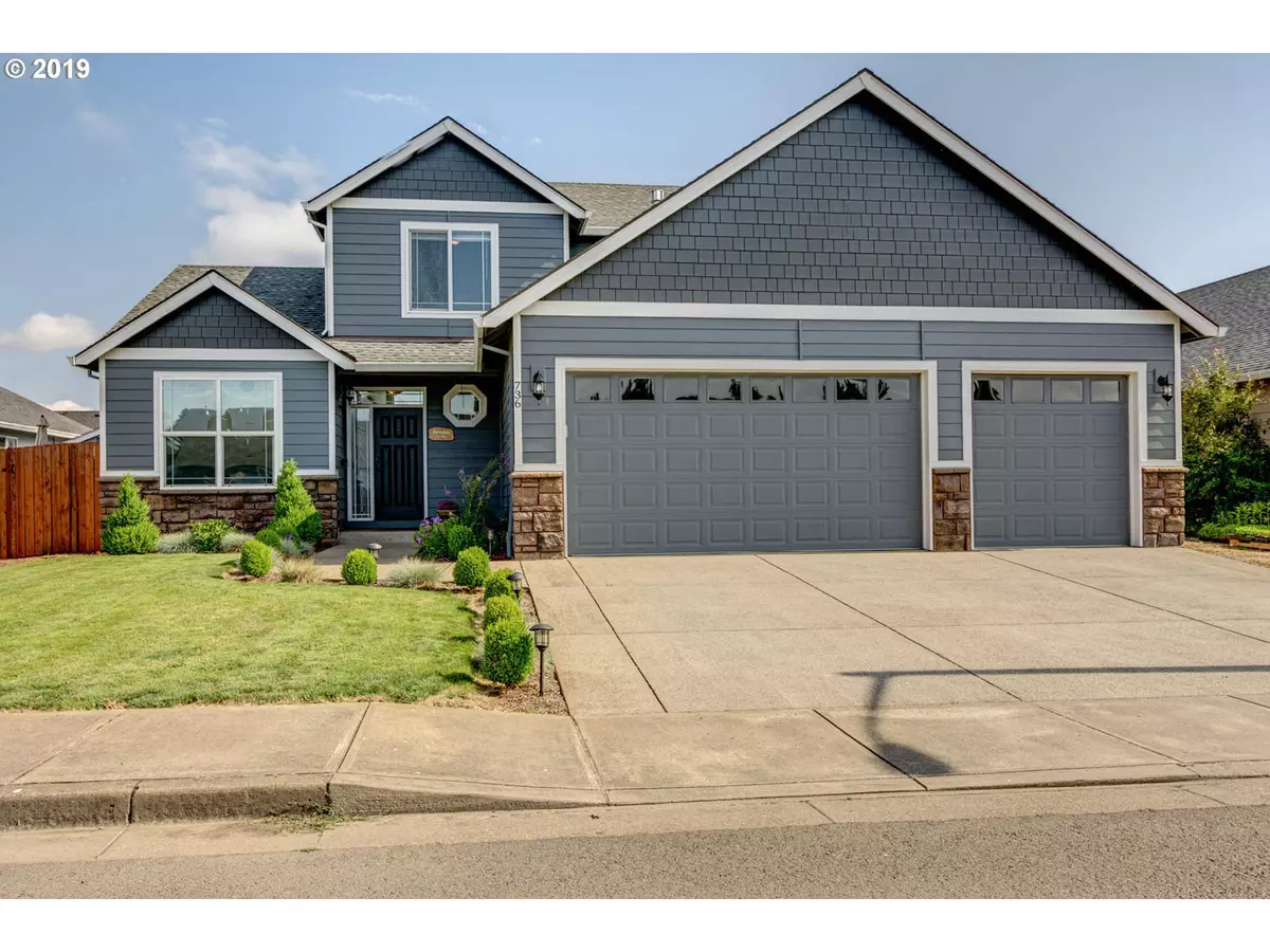 Molalla, OR 97038,736 TRINITY CT