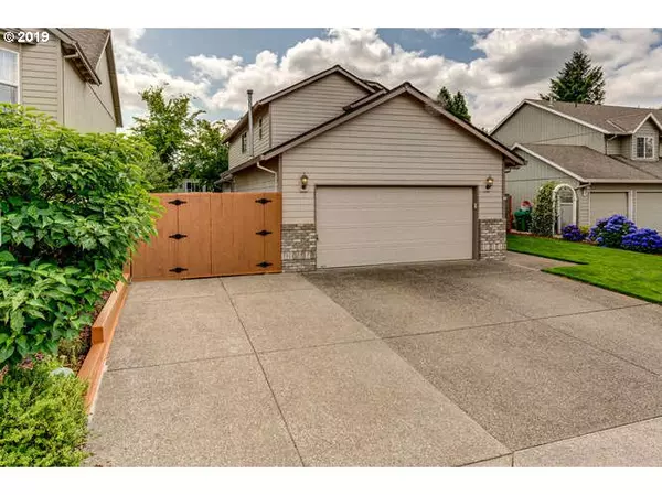 Clackamas, OR 97015,12292 SE MOUNTAIN SUN DR