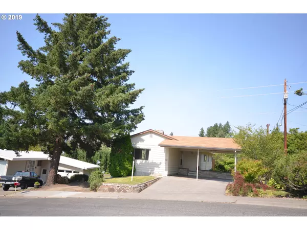 913 W 23RD ST, The Dalles, OR 97058