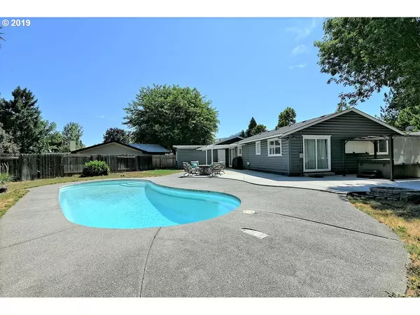 Medford, OR 97504,2420 SOMERSET PL