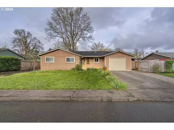 Aumsville, OR 97325,925 N 5TH ST