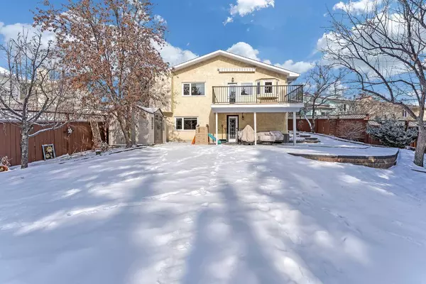 Calgary, AB T3K 3B1,12 Sanderling Rise NW