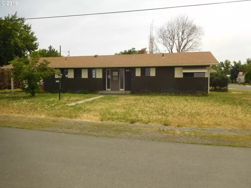 111 NW 11TH AVE, Milton Freewater, OR 97862