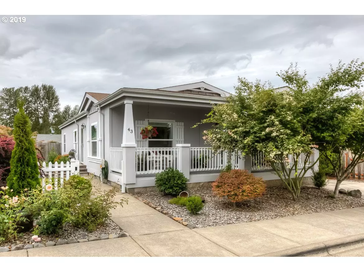 Silverton, OR 97381,1015 OAK ST #43