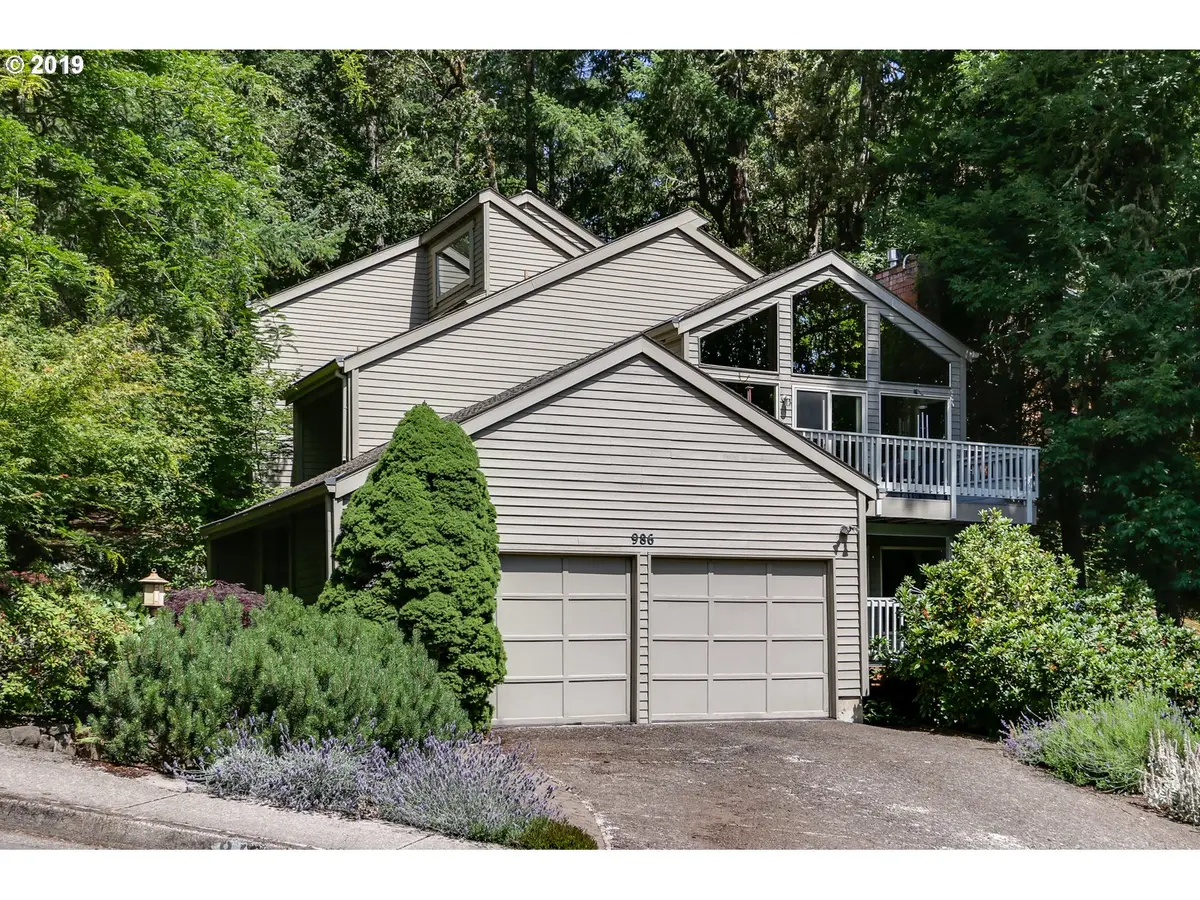 Eugene, OR 97405,986 BROOKSIDE DR