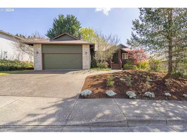 Salem, OR 97304,738 MULE DEER ST NW