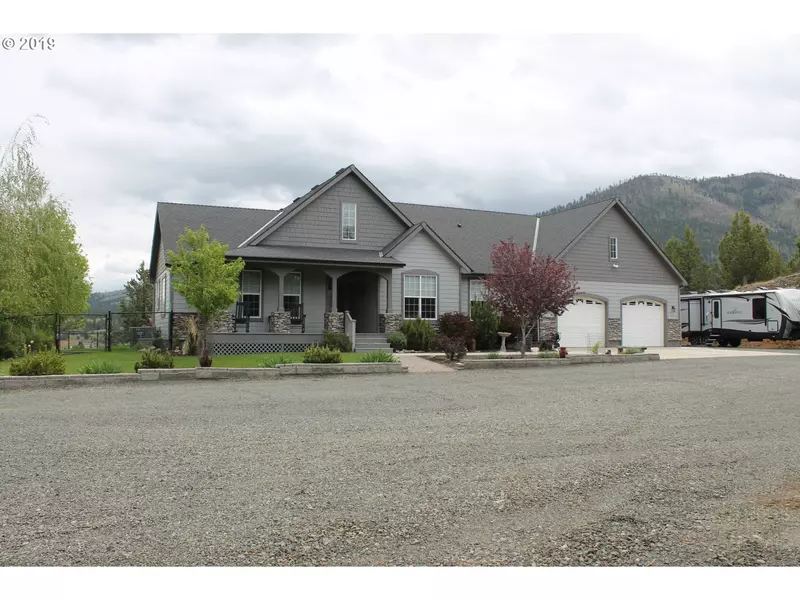 222 Cougar Ridge RD, Canyon City, OR 97820