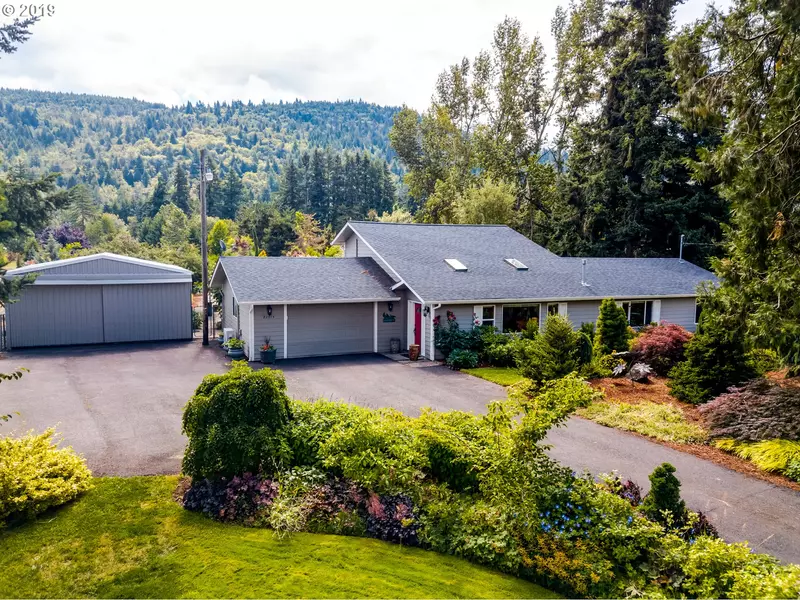 82015 HILLVIEW DR, Creswell, OR 97426