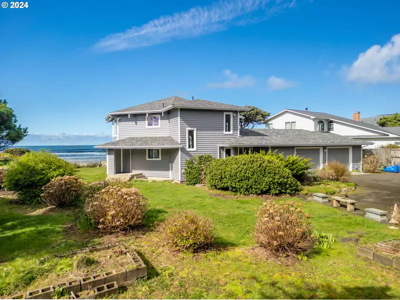 4990 SW SURF PINES LN, Waldport, OR 97394