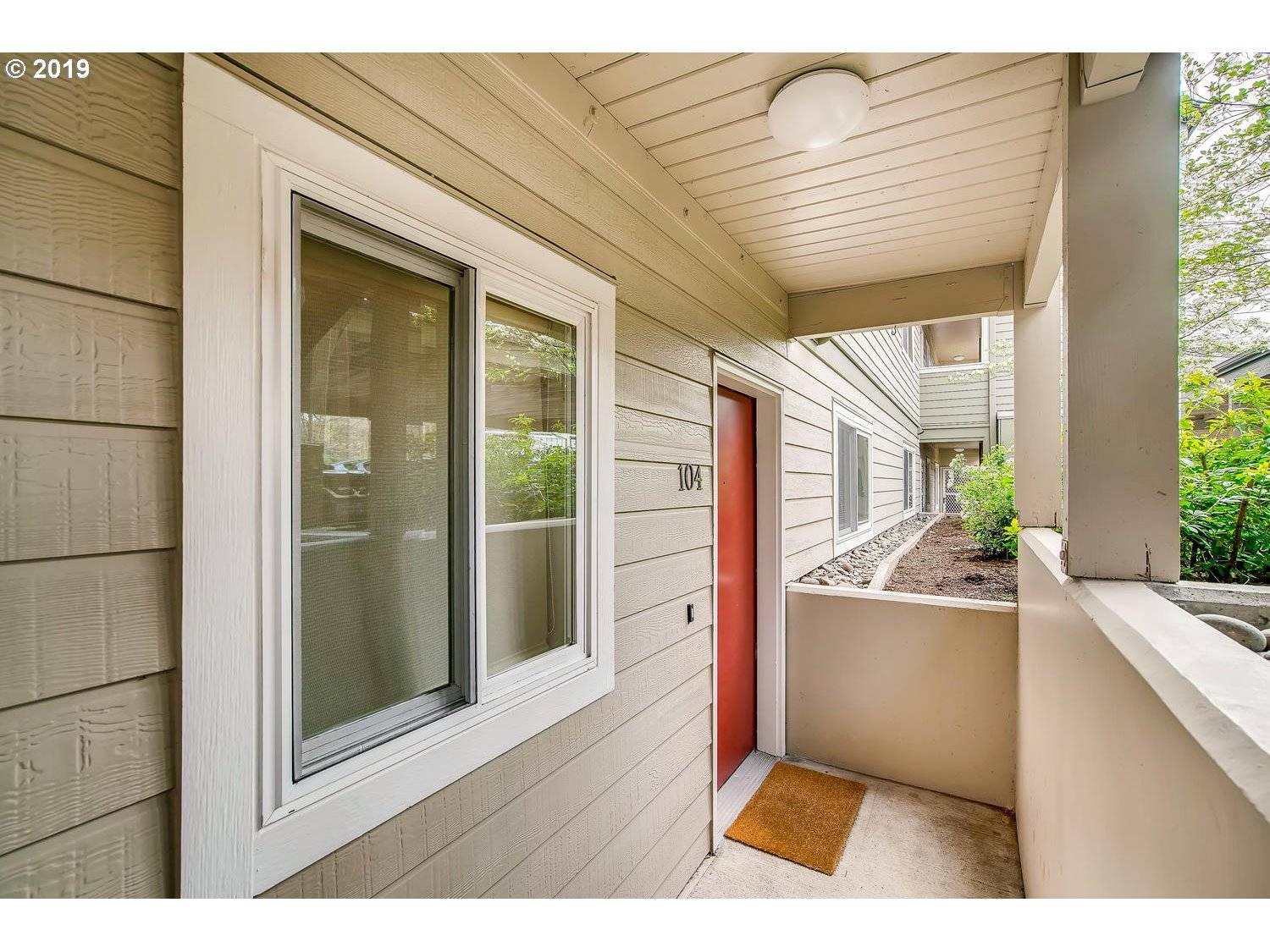 5110 SW LANDING DR, Portland, OR 97239