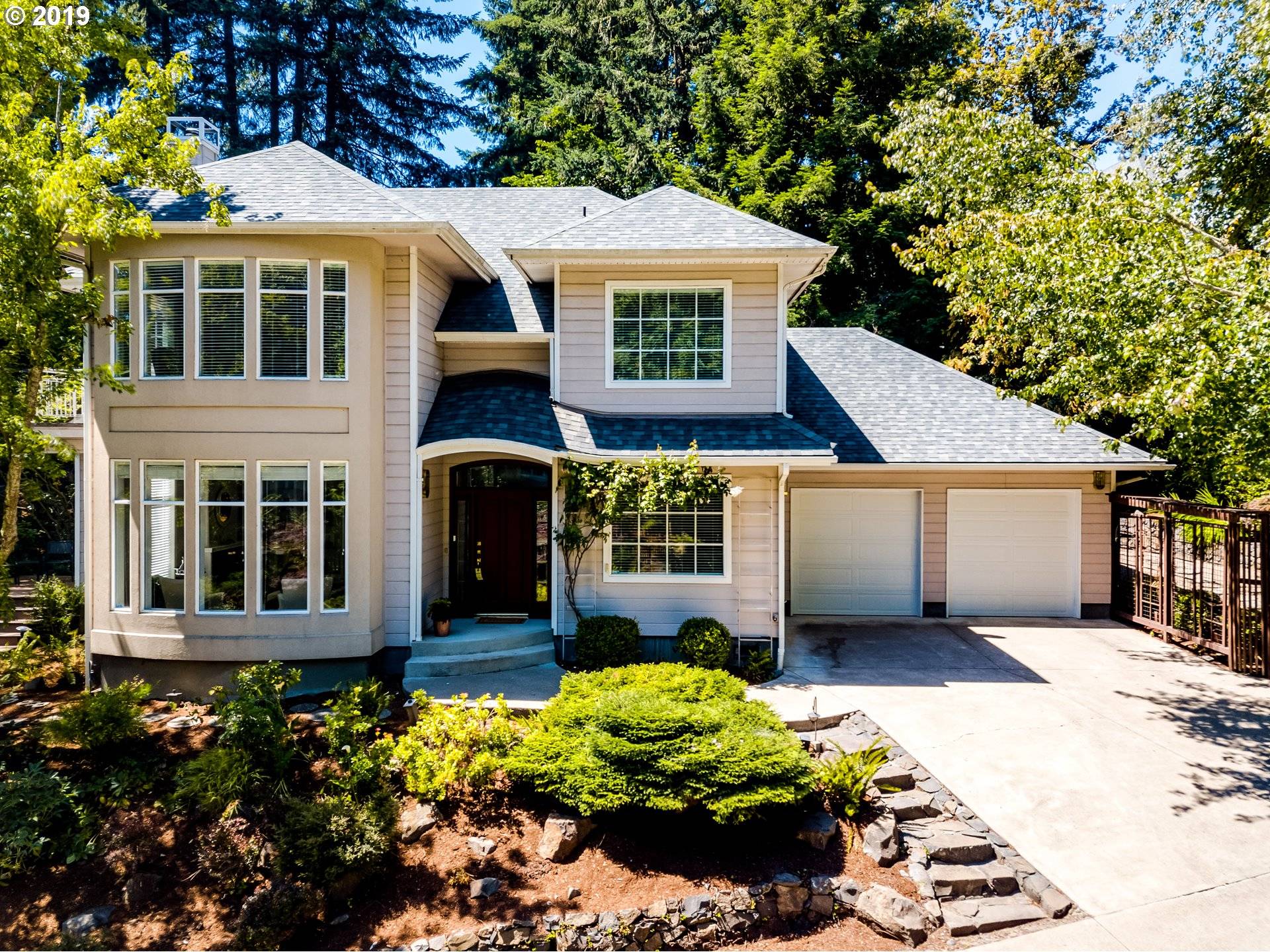 3956 SHASTA VIEW ST, Eugene, OR 97405