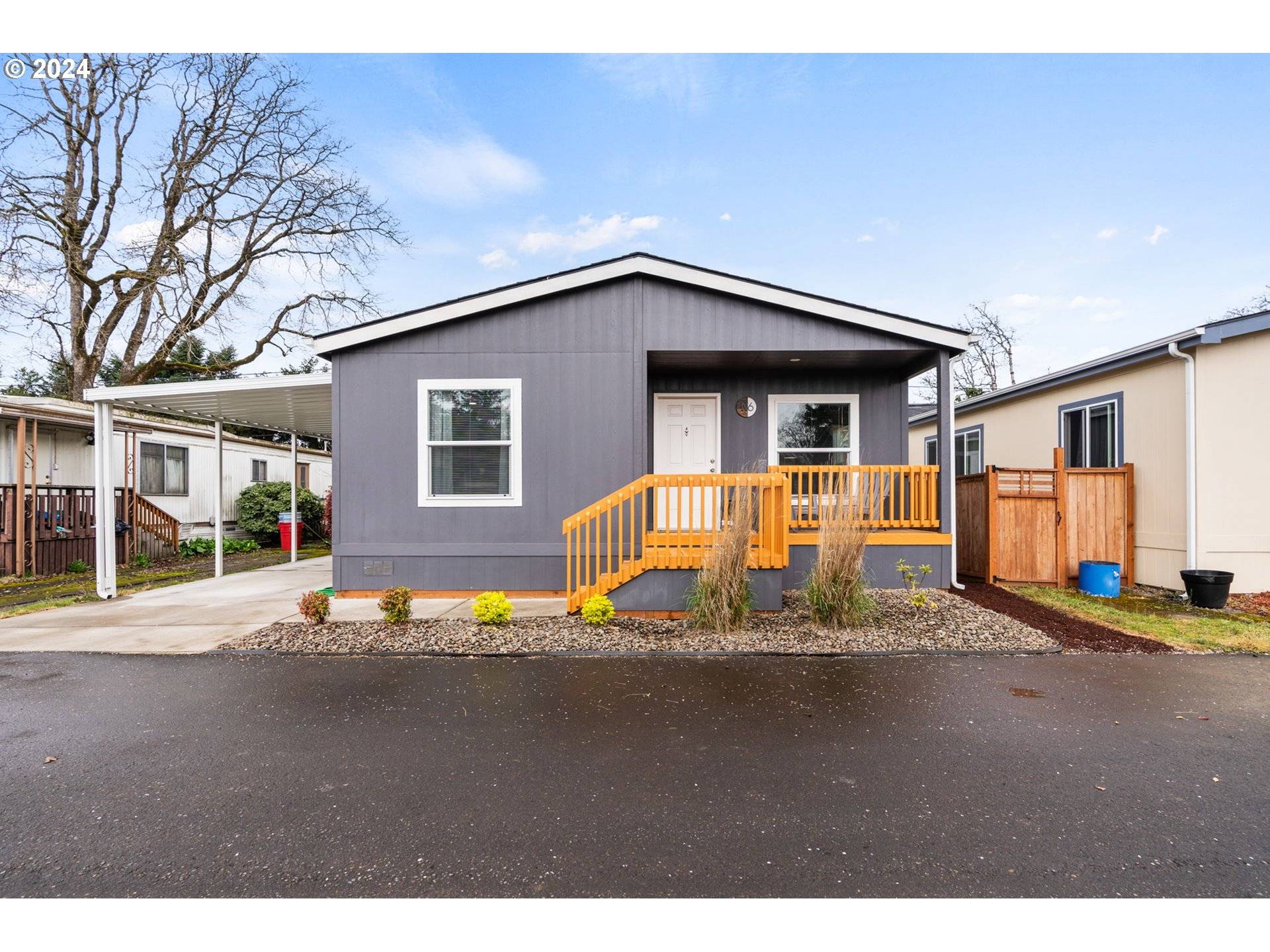 10701 SE HIGHWAY 212 #N6, Clackamas, OR 97015