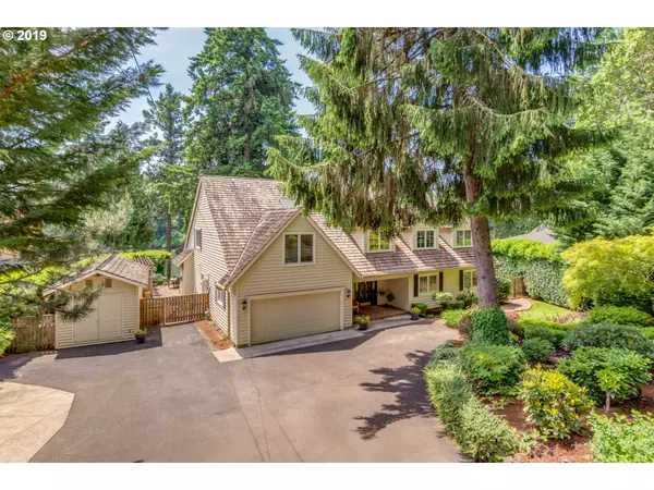 West Linn, OR 97068,476 SW RIVER BEND DR