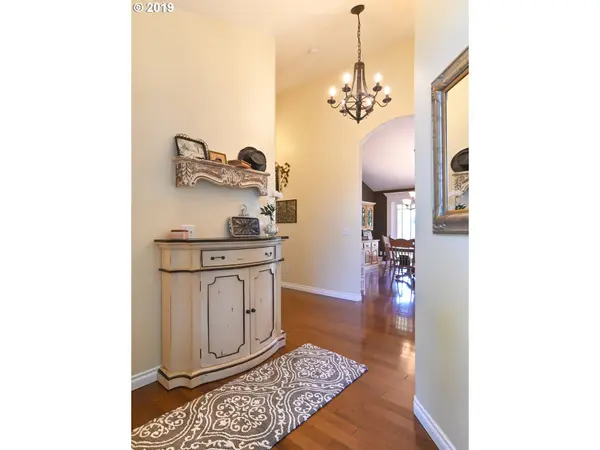 1482 MANCHESTER DR, Eugene, OR 97401