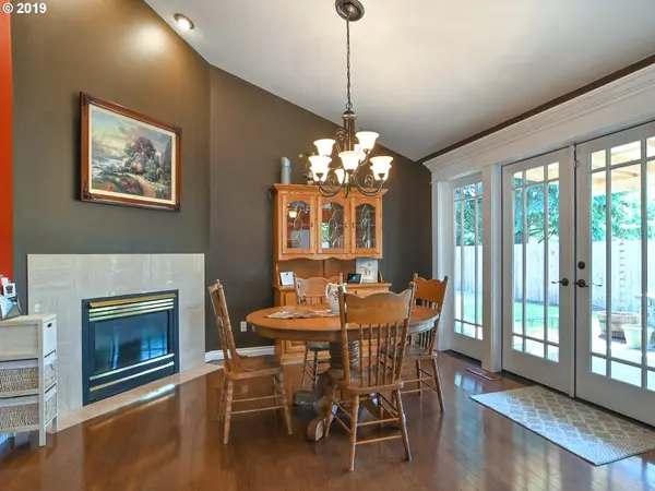 1482 MANCHESTER DR, Eugene, OR 97401