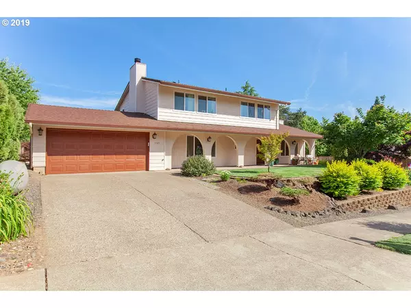 3325 VALLEY CREST WAY, Forest Grove, OR 97116