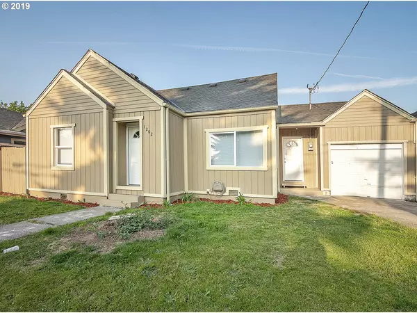 1202 S 6TH AVE, Kelso, WA 98626