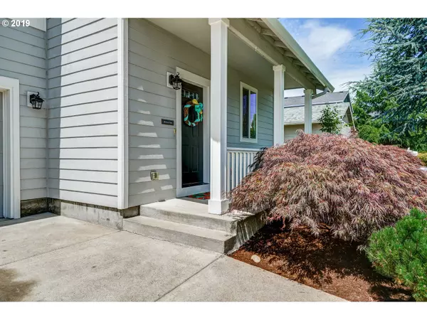 Salem, OR 97317,1385 Glacier View ST