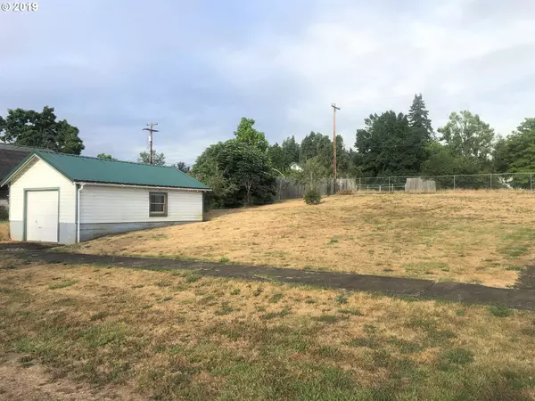 453 ALDER ST, Yoncalla, OR 97499