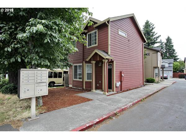 15721 SE POWELL BLVD, Portland, OR 97236