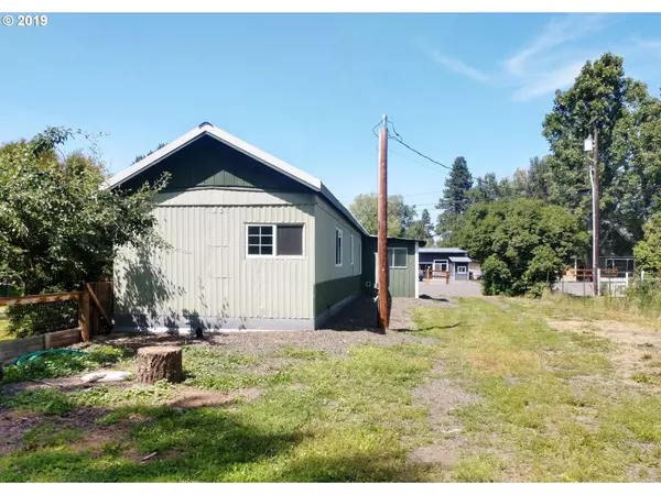 Lostine, OR 97857,405 WALLOWA ST