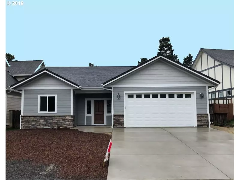 2151 Royal St. Georges DR, Florence, OR 97439