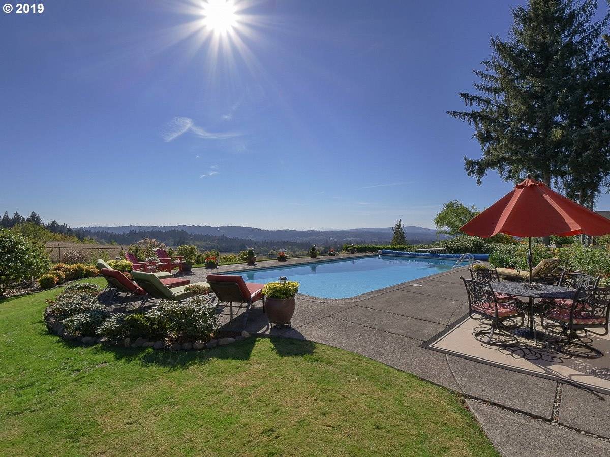 Lake Oswego, OR 97034,18135 CRESTLINE DR
