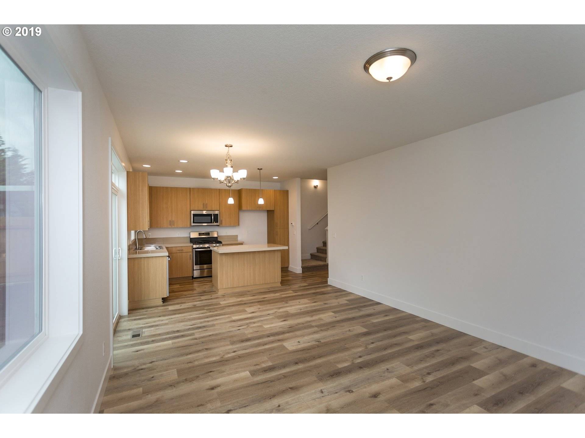 Newberg, OR 97132,509 E COLUMBIA DR