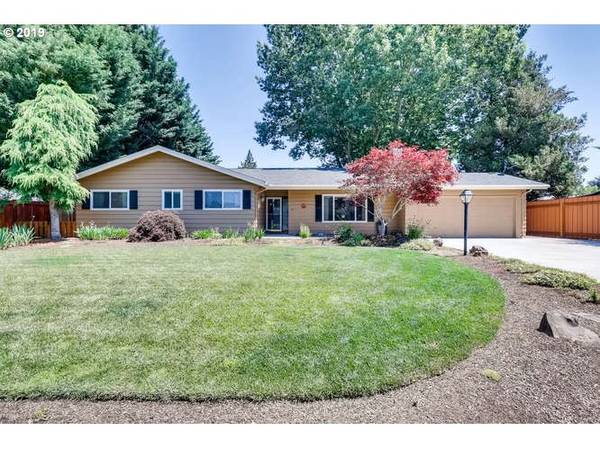 110 SMITH DR, Woodburn, OR 97071