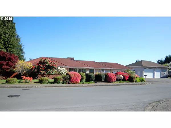 2559 BOWMAN RD, Reedsport, OR 97467