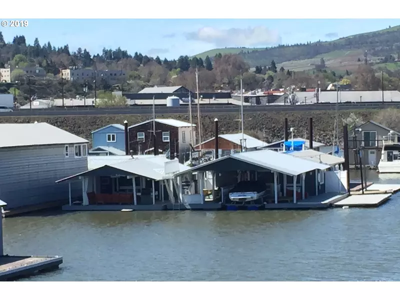 101 N BOAT BASIN RD #C18, The Dalles, OR 97058