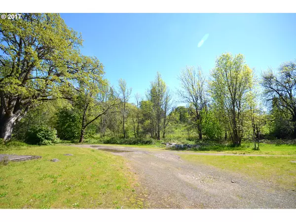 780 RAND RD, Hood River, OR 97031