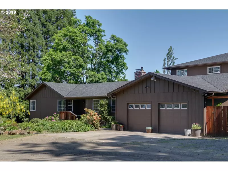 82923 BEAR CREEK RD, Creswell, OR 97426