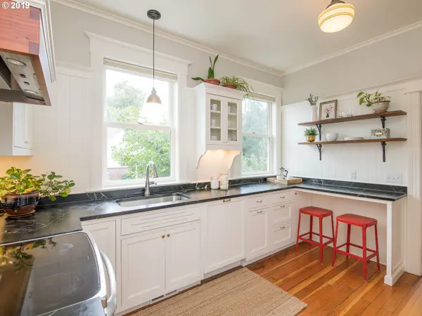 Portland, OR 97202,2836 SE 25TH AVE