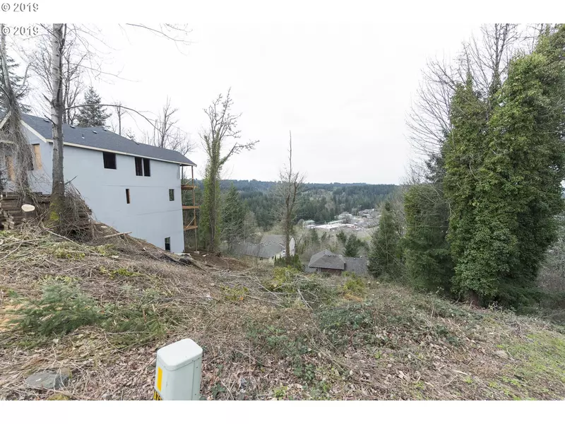 749 SE Forest Glen RD, Estacada, OR 97023