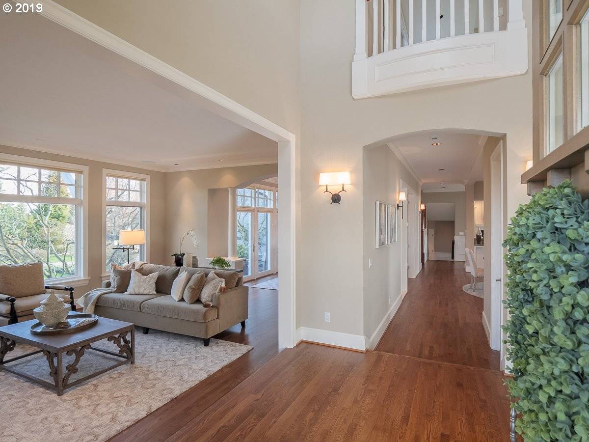 Lake Oswego, OR 97034,1120 CRESTLINE CT