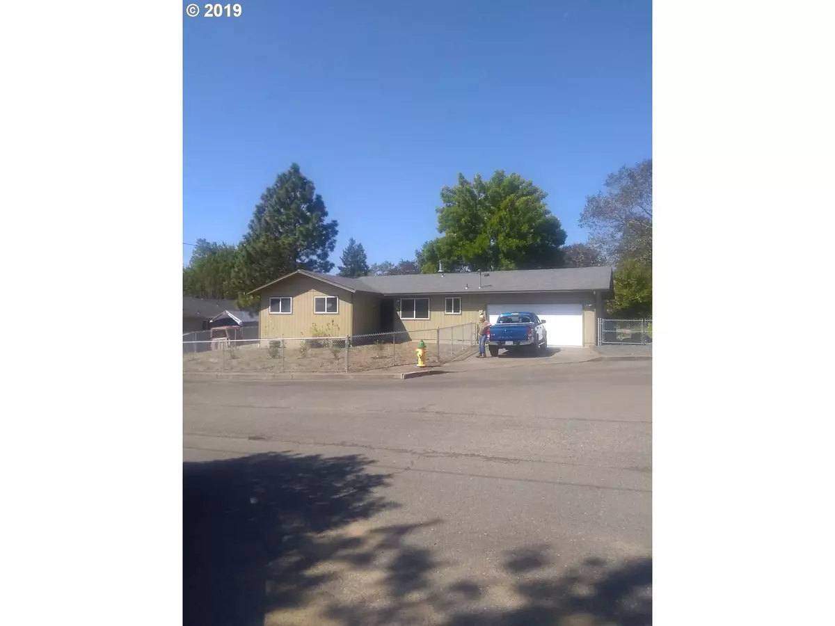 Winston, OR 97496,392 SE JOLE ALLEN CT