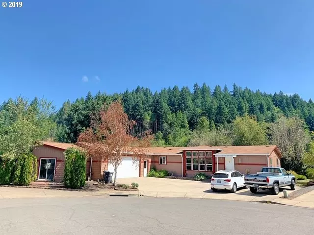 Springfield, OR 97478,5764 RIDGE CT