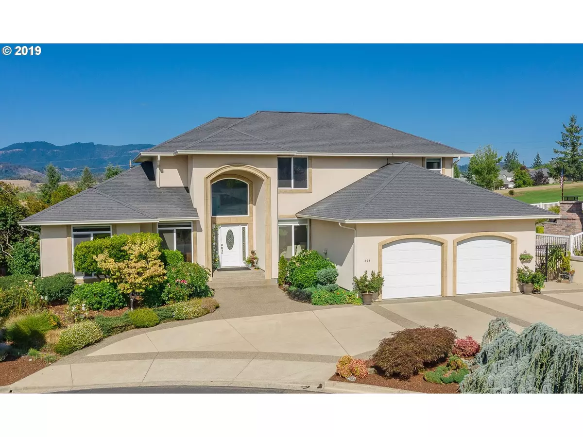 Sutherlin, OR 97479,523 ST ANDREWS CT