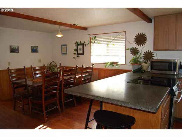 Seaside, OR 97138,1227 Avenue D