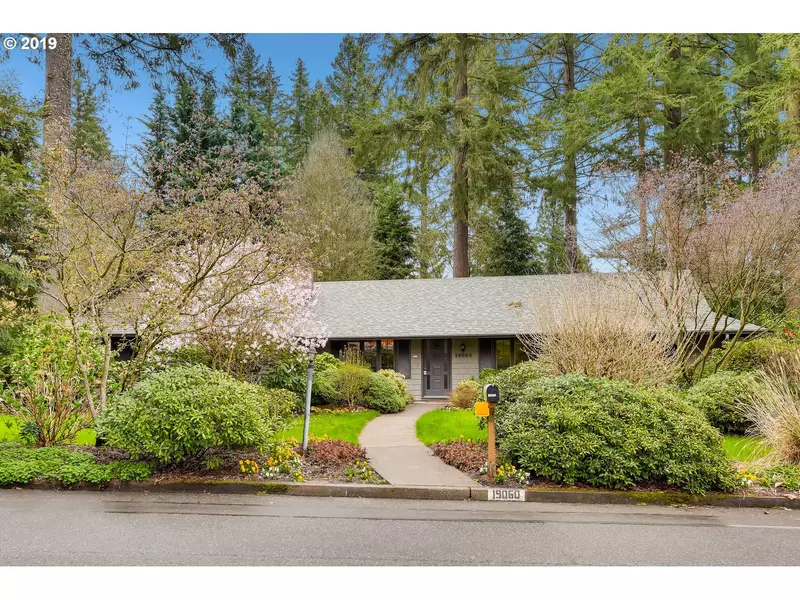 19060 INDIAN CREEK AVE, Lake Oswego, OR 97035