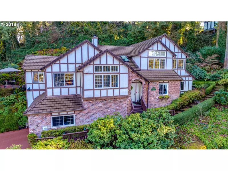 16586 PHANTOM BLUFF CT, Lake Oswego, OR 97034