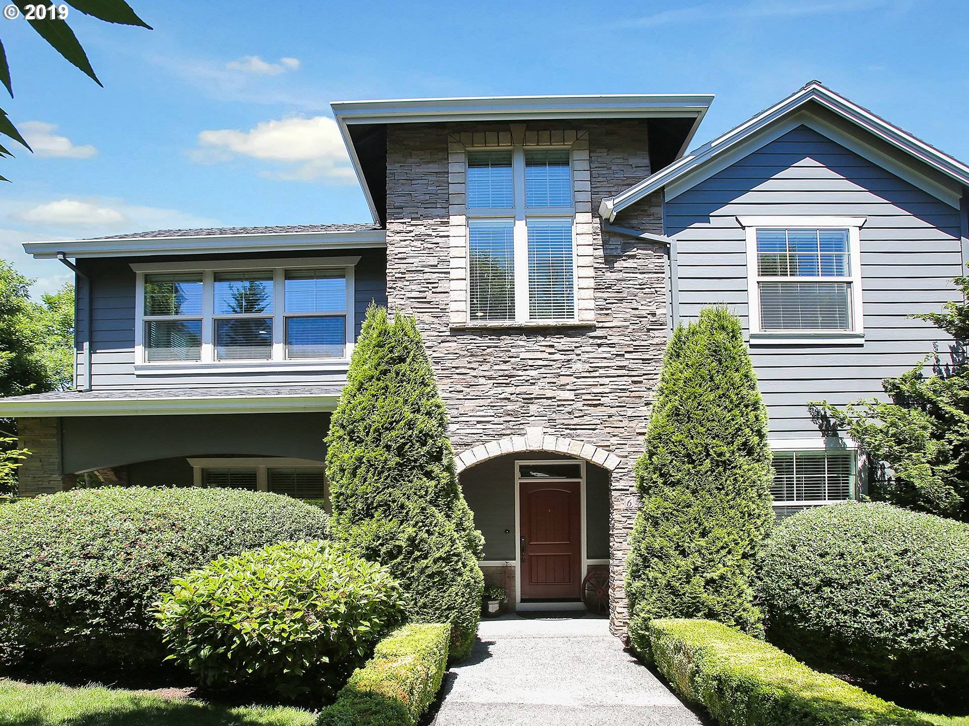 6475 EVERGREEN DR, West Linn, OR 97068