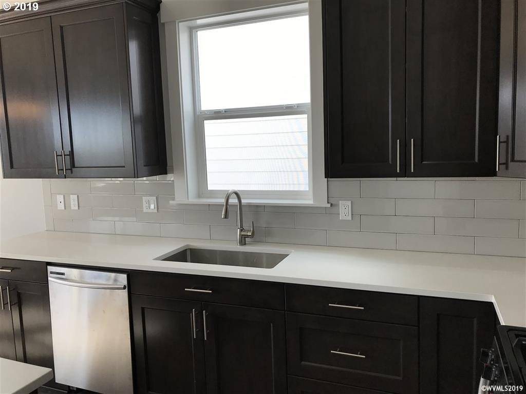 Salem, OR 97306,5738 Mt Vernon ST
